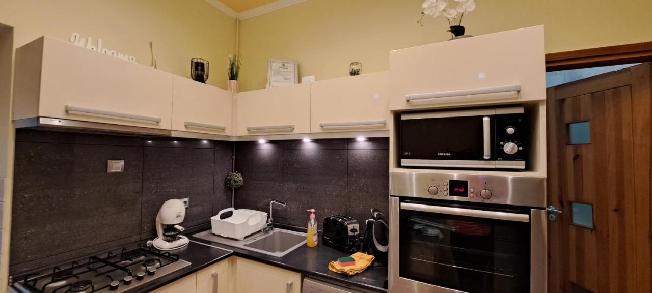 Szandi Belvarosi Apartman Szeged Exteriör bild
