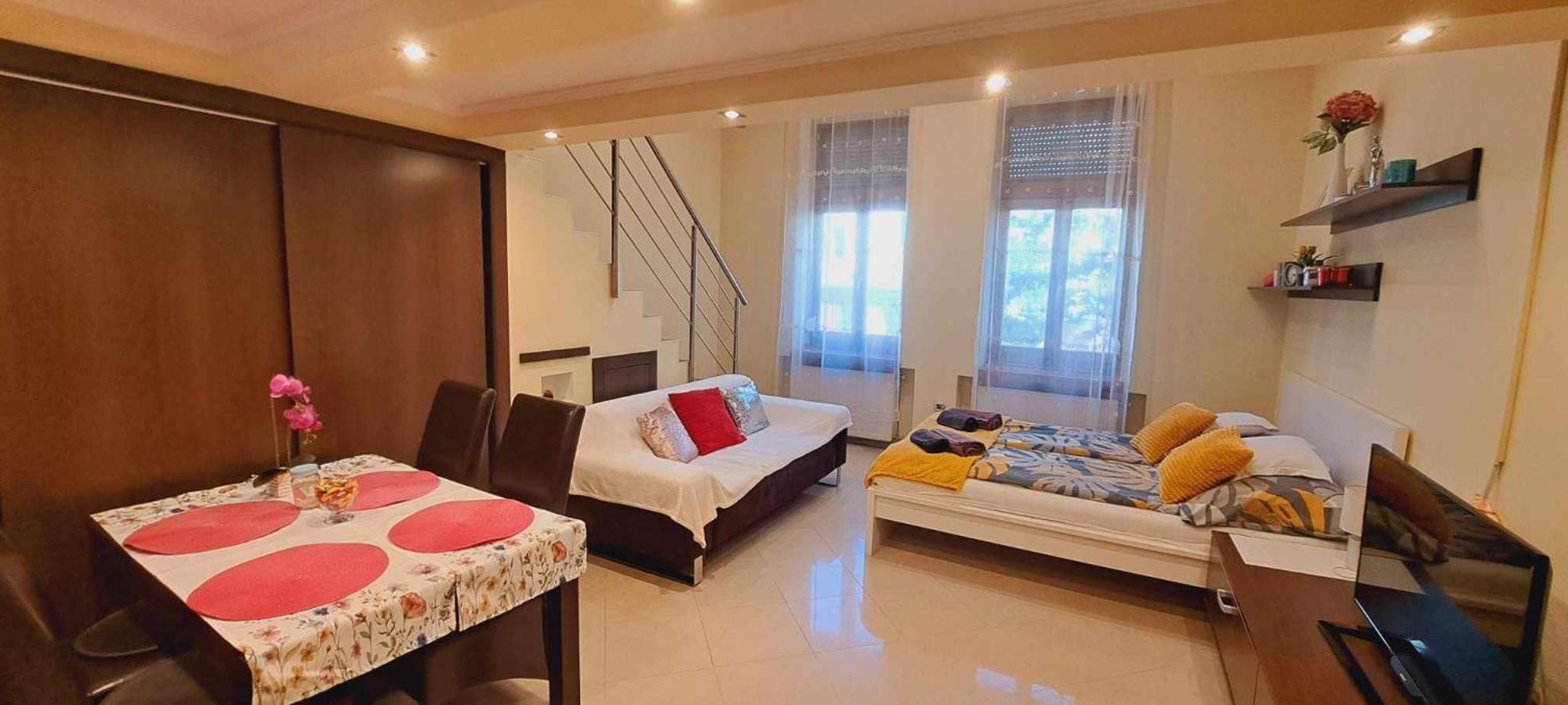 Szandi Belvarosi Apartman Szeged Exteriör bild